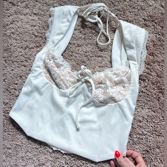 Princess Polly Top - Picture 1 of 2